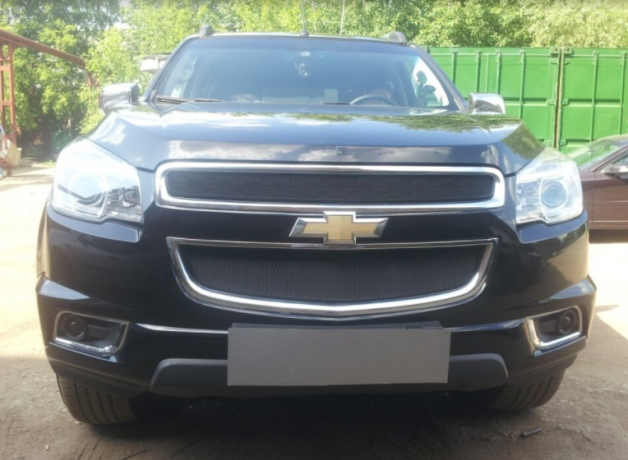 Защита радиатора "Standart" Chevrolet Trailblazer (2012-2015) чёрная купить недорого с доставкой в Убинское