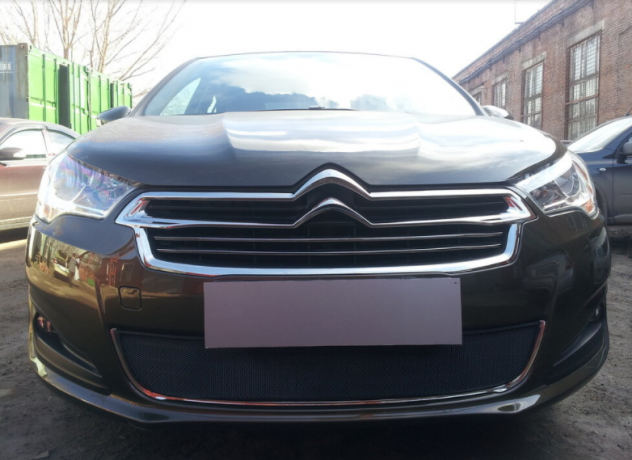 Защита радиатора "Standart" Citroen C4 седан (2013-2016) чёрная купить недорого с доставкой в Убинское
