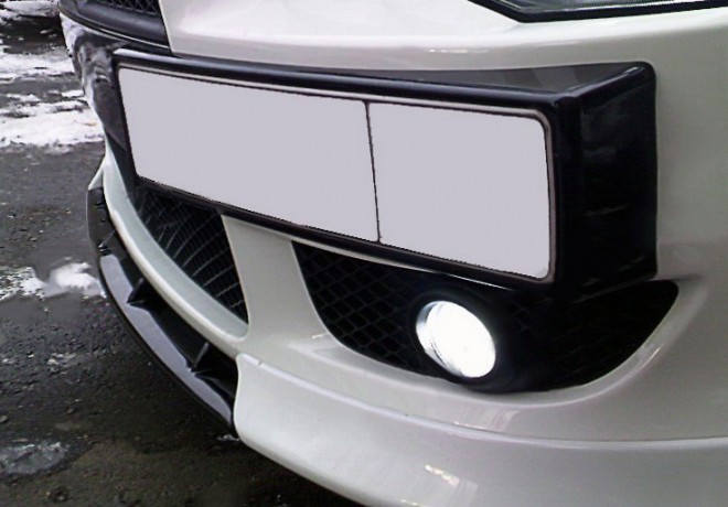 Рамка под номер на передний бампер для Mitsubishi Lancer X (2010-2016) купить недорого с доставкой в Убинское