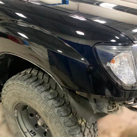 Крыло переднего колеса (пассажирское, правое) для Toyota Land Cruiser 100 купить недорого с доставкой в Убинское