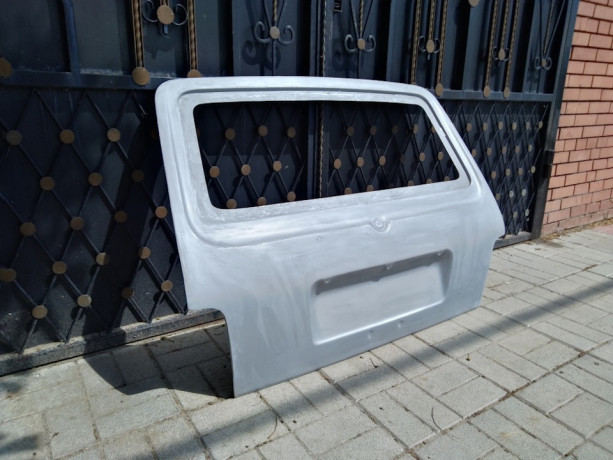Заглушка двери задка стеклопластиковая B@3 21213 "L@DA 4х4" купить недорого с доставкой в Убинское