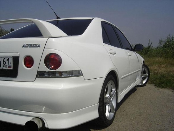 Накладки на заднюю оптику Toyota Altezza (10) купить недорого с доставкой в Убинское